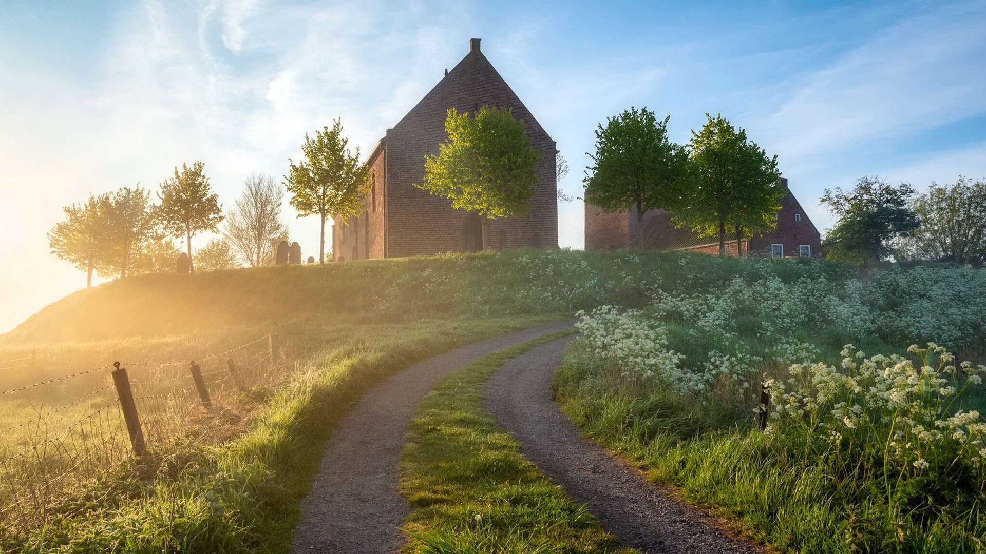 中国女篮教练团队不断壮大,战术革新备受期待,中国女蓝教练团队