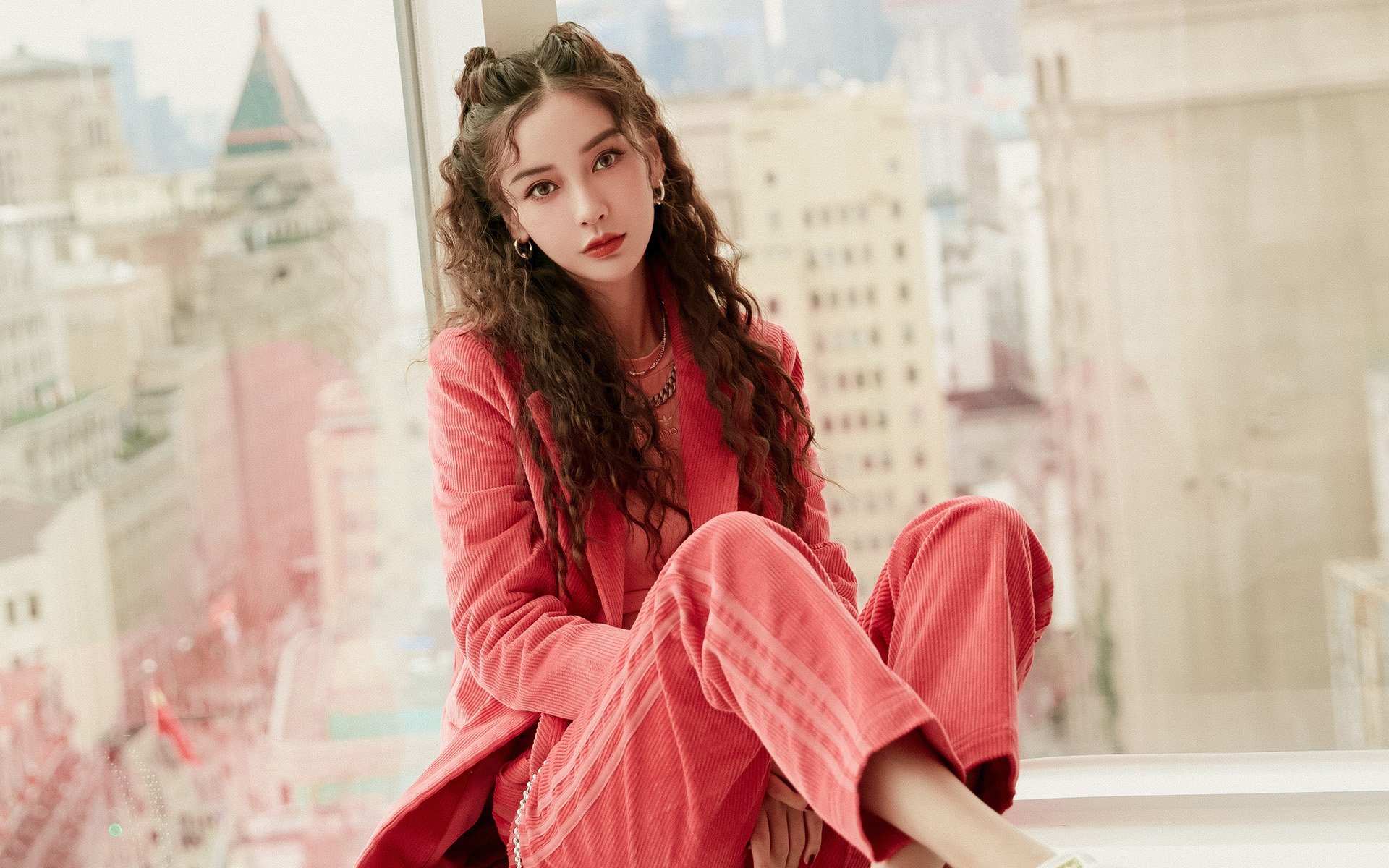 巴黎主帅战术调整有效,球队击败对手,巴黎现任主帅