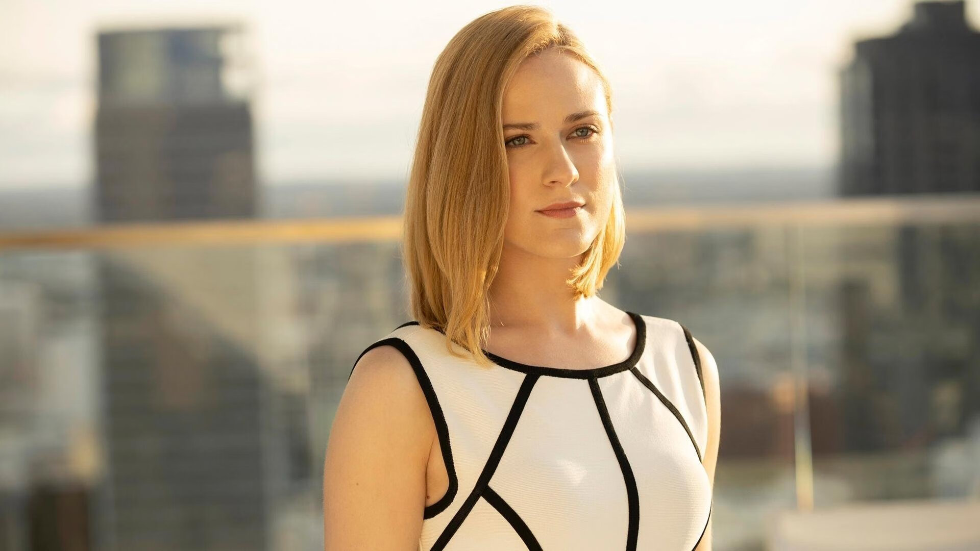 爱游戏体育-惊险刺激的比赛局面令人捏一把汗