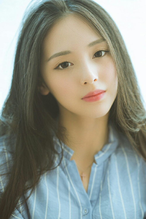 摩纳哥男队自由泳展现强劲爆发力,摩纳哥游艇俱乐部