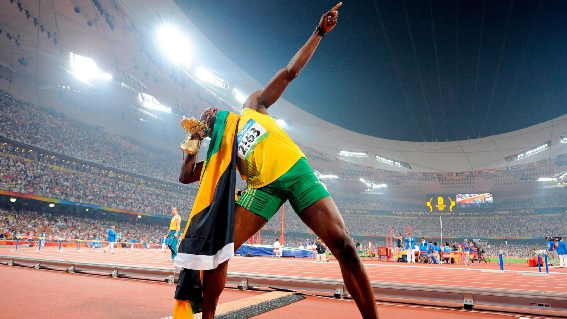 “超级劲旅崛起:黑马球队的逆袭故事”